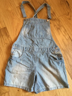 £3 • Buy Girls Next Denim Short Dungarees Age 14 