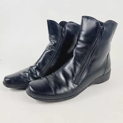 Munro American Black Ankle Boots W/ Notched Topline & Dual Zippers Womens 4.5 • $19.95