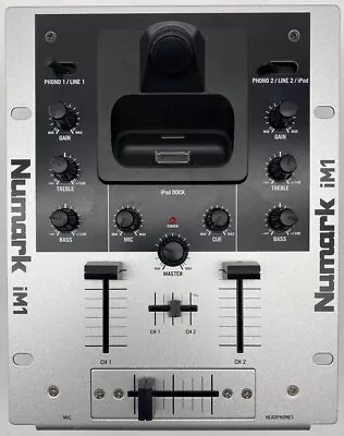 Numark IM1 2-Channel DJ Mixer W/iPhone 30-Pin Dock (FOR SPARES/REPAIRS - READ!) • £19.95