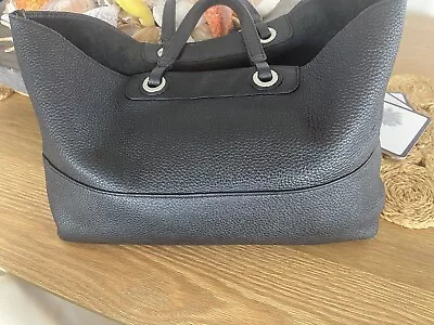 Oroton Black Leather Bag • $36