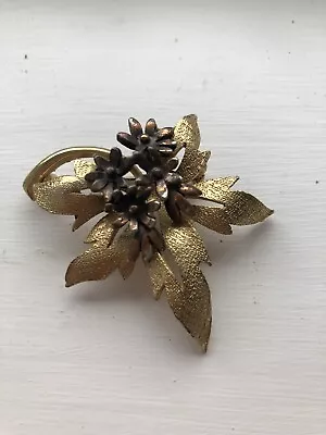 Vintage HOLLYWOOD Brooch • £8