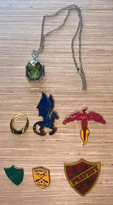 HARRY POTTER : Lot Of 5 Pins Horcrux Locket  & Ring • £26.52