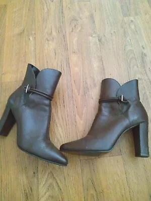 Colin Stuart Brown Victoria's Secret Heel Boots Sz 7 • $38