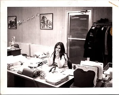 Vintage Photo Pretty Secretary/Office Candid Pose Pre Computer Age Typewriter  • $13.95