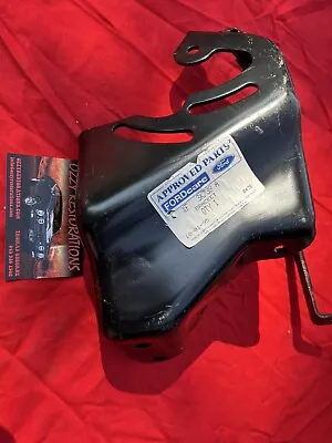 FORD XD XE XF POWER STEERING PUMP BRACKET Nos New • $185