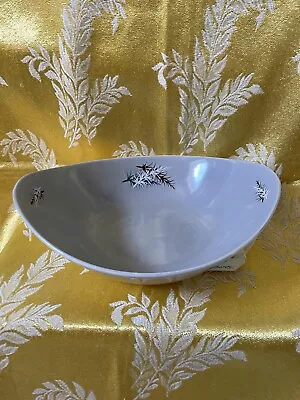 James Kent Pottery Serving Dish • £10