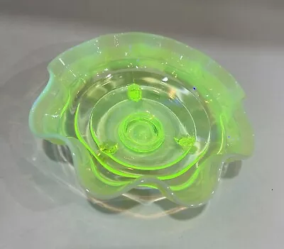 Uranium Glass Vaseline Opalescent Ringed 3 Footed Ruffled Bowl Candy Fenton Dish • $55