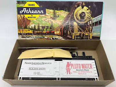 New  Athearn [HO Scale] Pluto Water Scribed Reefer [#5210] Kit • $27.39