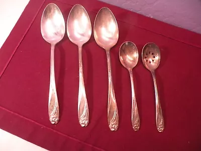 Vintage 1847 Rogers Bros Silverware Daffodil Pattern 5 Piece Serving Set • $27.51