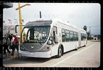 LACMTA NABI ARTIC BUS #9204. Original Slide. North Hollywood (CA). 2005.  NEW! • $8.99