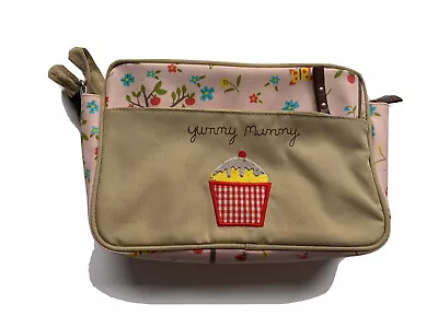 £10 • Buy Yummy Mummy By Pink Lining Mini Changing Bag & Mat. Cup Cake. Floral