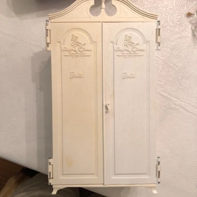 $59 • Buy Vintage Barbie Suzy Goose Wardrobe 