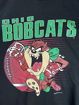 Vintage Ohio University Bobcats NCAA Taz Tazmanian Devil Football T Shirt Men L • $68.99