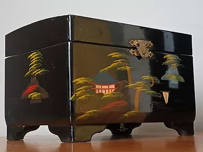 Vintage Japanese Laquered Hand Painted Musical Jewellry Box Working  • £24.99