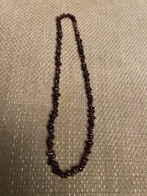 £17.50 • Buy Vintage Long Natural Garnet Beaded Necklace