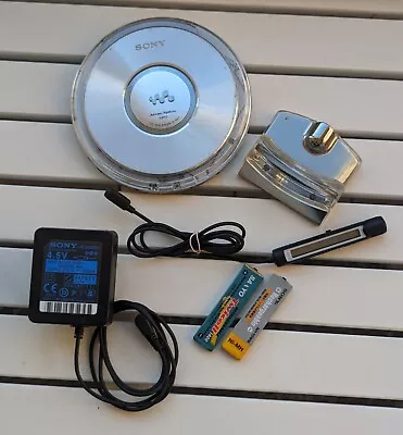 SONY D-NE1 ATRAC 3 PLUS / MP3 CD WALKMAN Portable CD Player - With Accessories. • $199