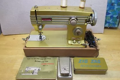 VINTAGE WHITE DeLuxe ZIG-ZAG PORTABLE SEWING MACHINE MODEL 765 W/ HARD CASE ++ • $23.50