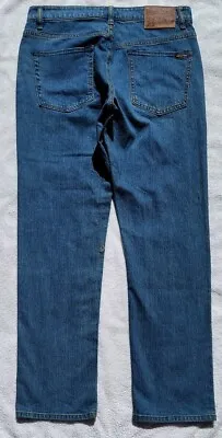 VOLCOM SOLVER Men's Modern Straight Denim Blue Jeans Med Wash EUC Tag 30 (32x30) • $18.95