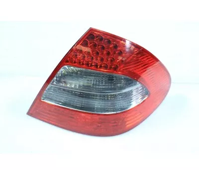 🎈W211 Mercedes Rear Quarter Panel Tail Light Stop Lamp Passenger Right Side LED • $125