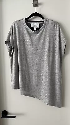 VIKTORIA & WOODS Grey Asymmetric Hem Knit Top Size 1 • $25