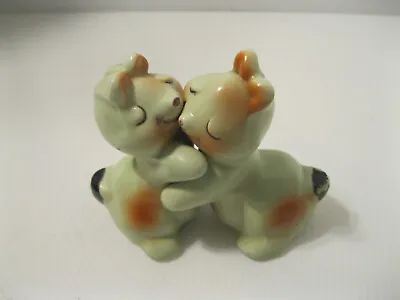 Van Tellingen Hugging Bunnies Salt & Pepper Shakers  Bunny Hug  Green • $16.50