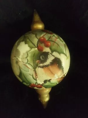 Vintage Hand-painted Ceramic Ornament Featuring A Small Robin And Mistletoe • $40