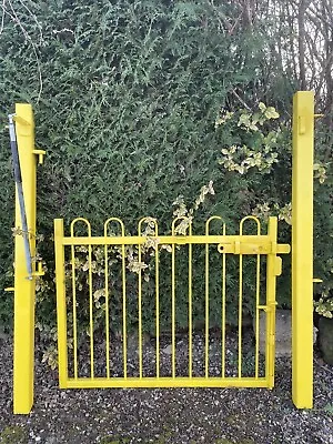 £250 • Buy Yellow Industrial Metal Self Closing Powder Coated Pedestrian Gate And Posts