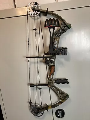 Diamond Toxik By Bowtech Bow 60# DW 25 -30  DL RH 33  ATA.  • $190