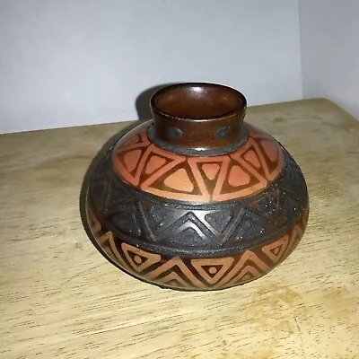 Vintage Segundo Carmen Chulucanas Peru Pottery Vase Brown Orange Signed (I-2) • $40