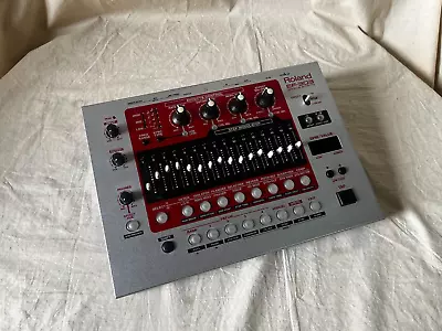 $306 • Buy Roland EF-303 Groove Effects Groovebox W/ Power Supply Tb303