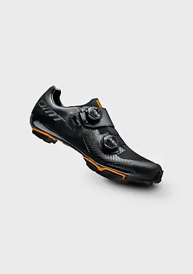DMT MH1 MTB Shoes - Black • $369.90