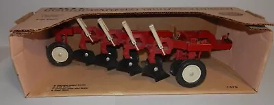 Vintage Ertl 1:16 International Four-Bottom Tillage Plow With Box #476 NOS • $45.99