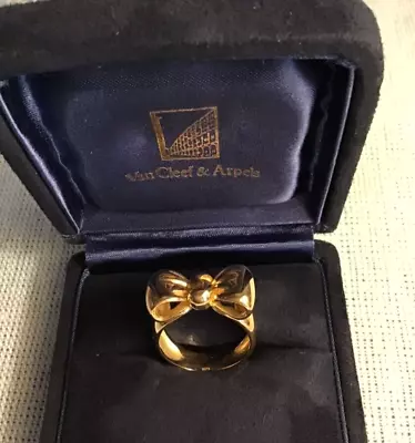 Van Cleef & Arpels Vintage 18k Yellow Gold Bow Band Ring With Original Case • $2699