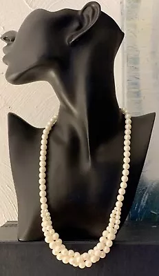 Vintage Faux Twisted Pearl Ivory Necklace • $14