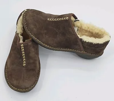 UGG AUSTRALIA Bettey 1757 Brown Suede Leather Sheepskin Clogs Slip On Shoes 7 • $39.88