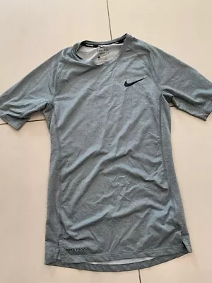 Nike Grey Men’s Small Tight Fit Dri Fit Top • £10