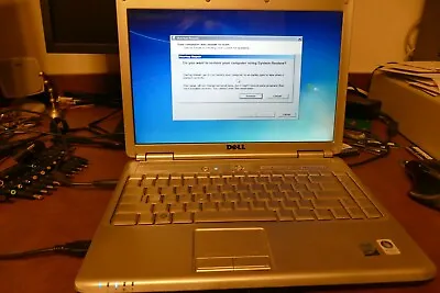 Dell Inspiron 1420 14  Laptop Intel Core 2 2GHz White Top Very Clean • $125