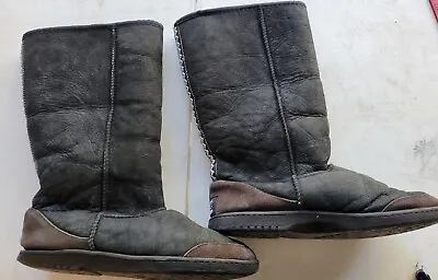 Vintage Mens Ugg Boots • $39.95
