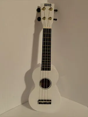 Mahalo Ukuleles MR1wt Rainbow Series Soprano Ukulele White • $36.97