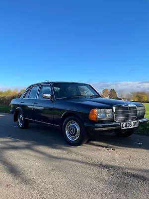 1985 C Mercedes Benz 200 W123 - BLUE AUTOMATIC Classic Car MOT • £6295