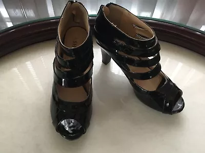 NWOT Ashro Black Patent Tari Heels 7M • $15