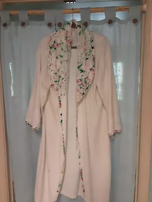 Vintage Stan Herman Chenille  Bath Robe • $60