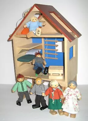 $49.99 • Buy RYAN'S ROOM Wood Clubhouse / Treehouse & Figures