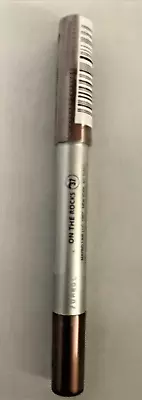 Maybelline Cool Effect Cooling Shadow/ Liner On The Rocks #37 • $14.99