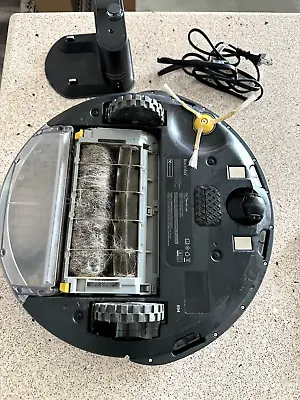 IRobot R694020 Roomba 694 Robot Vacuum-Wi-Fi Connectivity Black USED In Box • $74.99