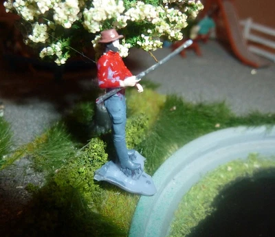 £0.99 • Buy ⭐ A Bloke With A Beard Fishing - 00 Gauge OO - Suit Hornby Etc River Canal Quay