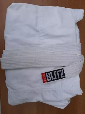 Pre-Owned: Blitz Sports Adult Karate Suit: White Suit GI: Sizes 140: 160: 170 CM • £12.98