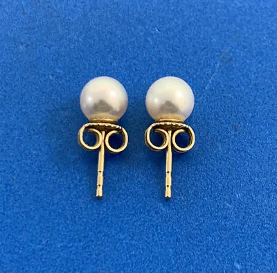 Mikimoto 18K Yellow Gold 6 Mm White Pearl Stud Earrings • $400