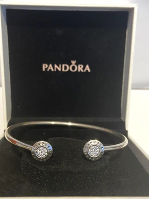 $62.99 • Buy PANDORA SIGNATURE STERLING SILVER OPEN BANGLE - 19cm - 590528CZ   3