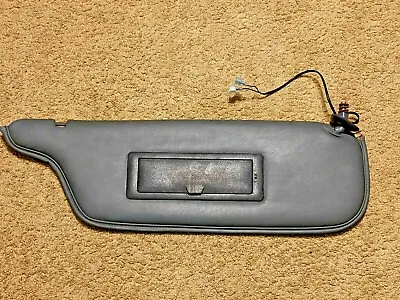 95 Eclipse Conversion Van E150 Passenger Side Right Gray Lighted Sun Visor  Oem • $59.95